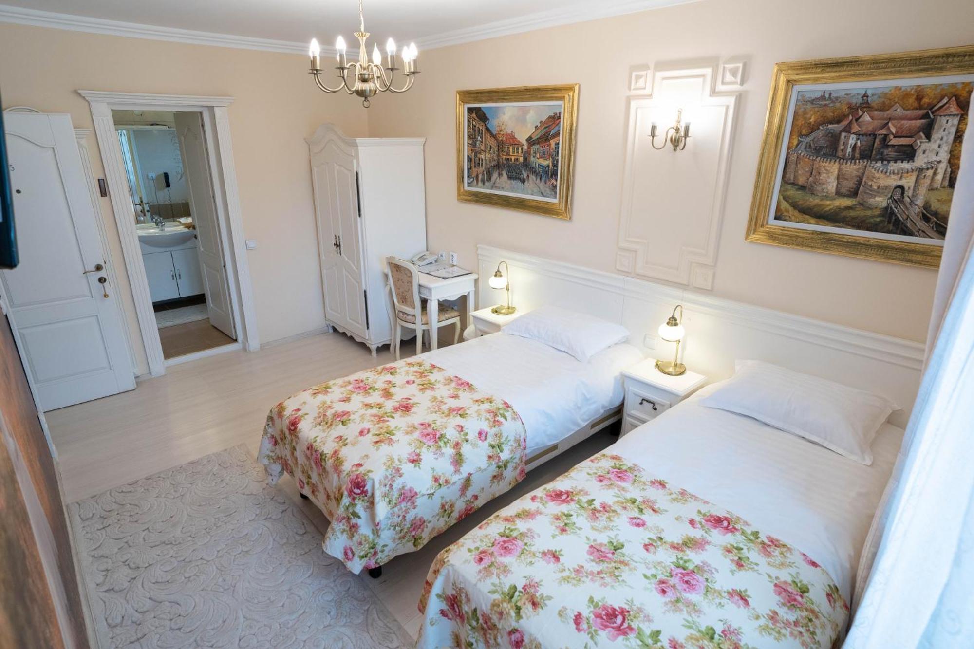 Villa Alice Suceava Habitación foto