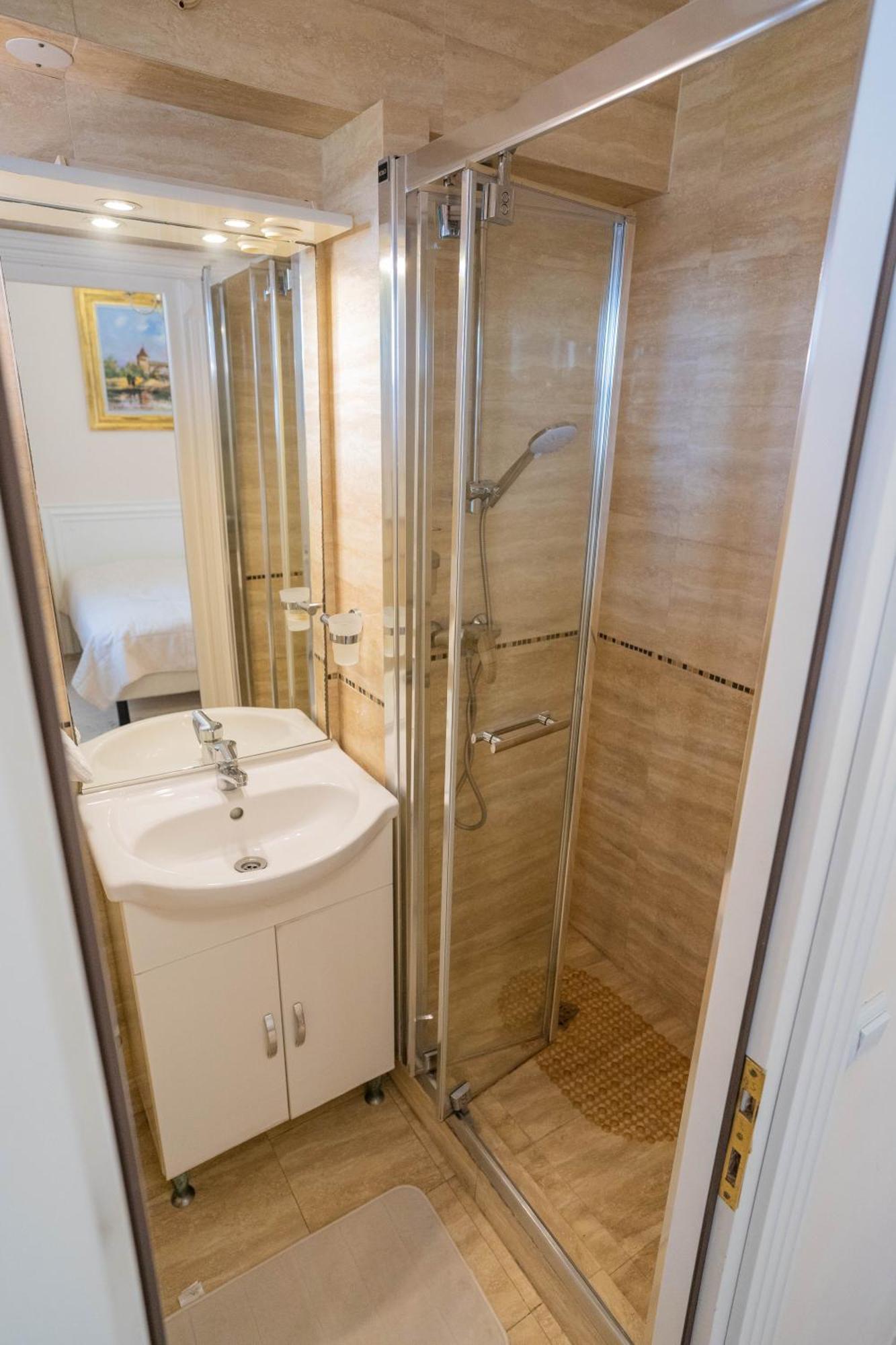Villa Alice Suceava Habitación foto
